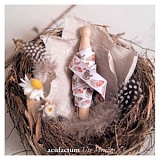 Купить недорого   Тесьма декоративная, тканая "Малиновка с перьями", ширина 16мм, Acufactum Ute Menze,  в интернет магазине Фэмили хоби